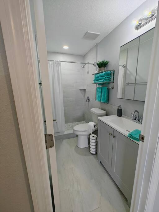 Lovely Unit Central Location St. Petersburg Ngoại thất bức ảnh